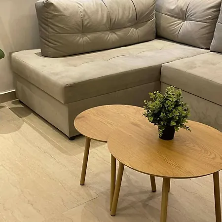 Quiet Pulse Apartment